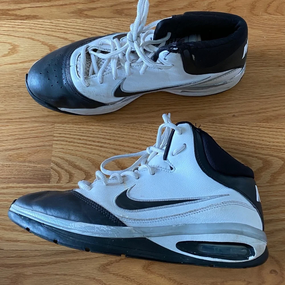 Men's Nike Elite Leather Basketball Shoes (9.5)